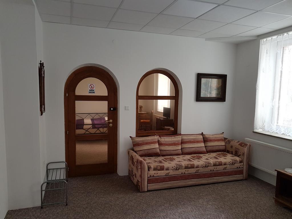 Apartmany U Dvora Jihlava Esterno foto